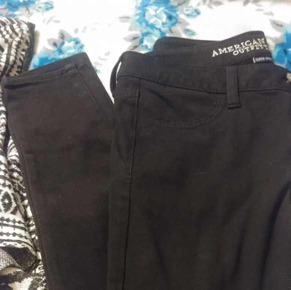 American Eagle - Picture 4 of 5